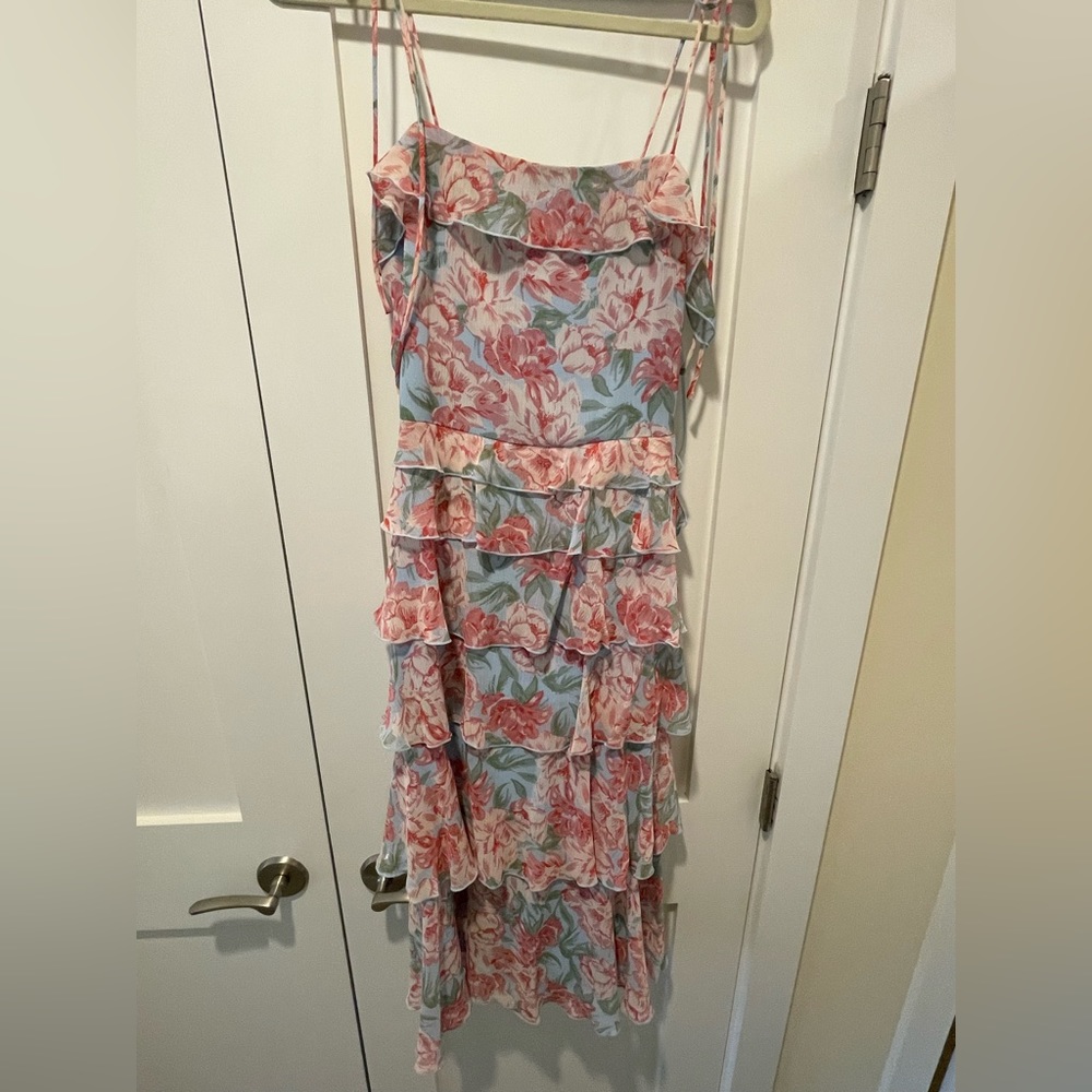 WAYF Essie tiered Midi dress
